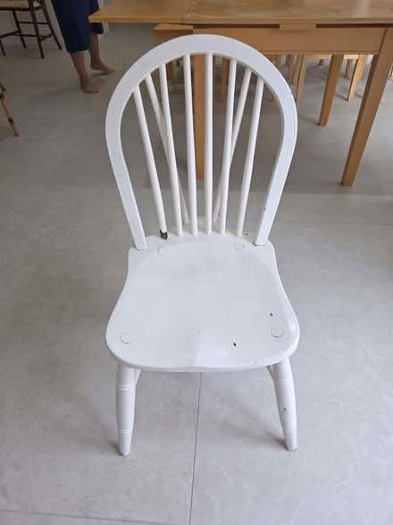 Photo of free White chair (Wimbledon Village SW19) #1