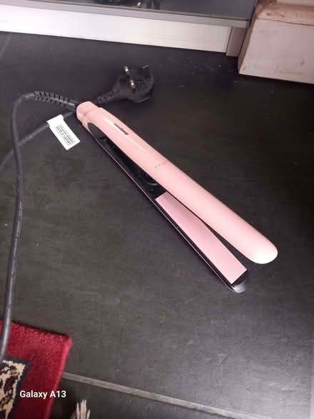 Photo of free Babyliss hair straighteners (Middleton DE4) #1