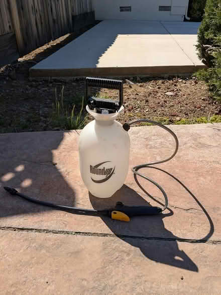 Photo of free Round Up Sprayer (Gilroy (3rd and Wren Area)) #1