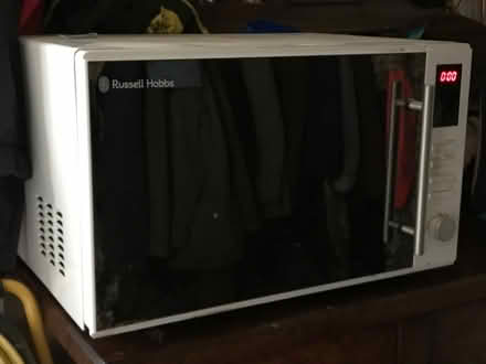 Photo of free Microwave oven (Old Sodbury BS37) #1