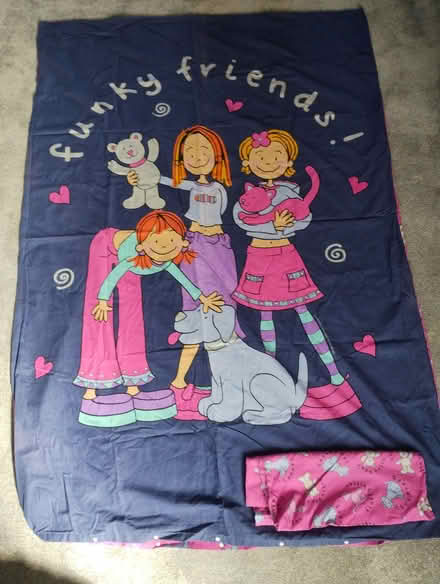 Photo of free Single child's Funky Friends duvet cover with pillowcase. (Amersham HP7) #1