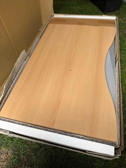 Photo of free PC Workstation (Southport PR8) #2