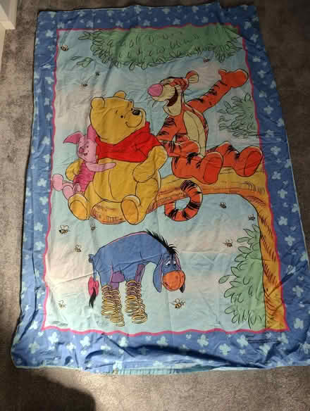 Photo of free Single child's Pooh duvet cover with pillowcase. (Amersham HP7) #1