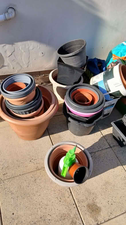 Photo of free Job lot , garden items (Upton CH49) #1