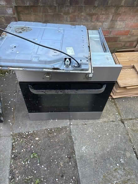 Photo of free Oven & hove (Norbury CR7) #1