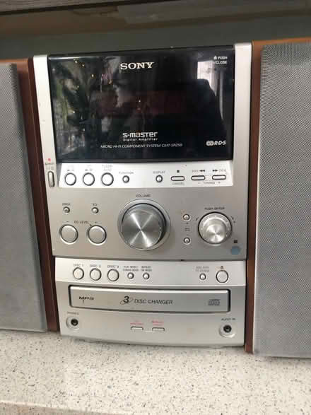Photo of free Sony Compact mini Hifi system (Cox Green SL6) #1