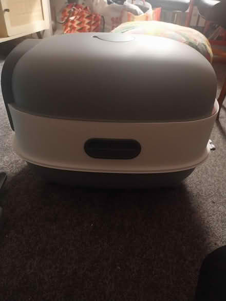Photo of free Unused cat litter tray and cover (L7 Georgian Quarter) #1