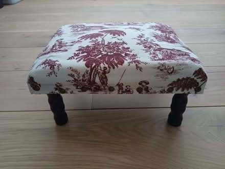 Photo of free Very small foot stool. One leg needs gluing in. (Risinghurst OX3) #2