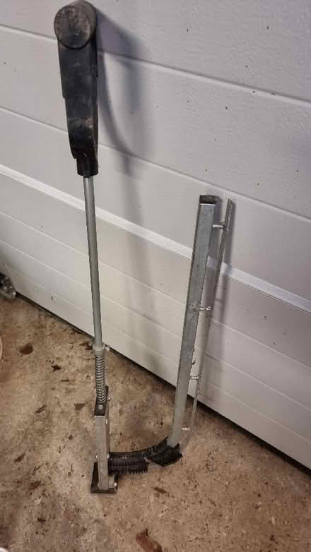 Photo of free Underfloor heating clip tool (Caversham Heights RG4) #1