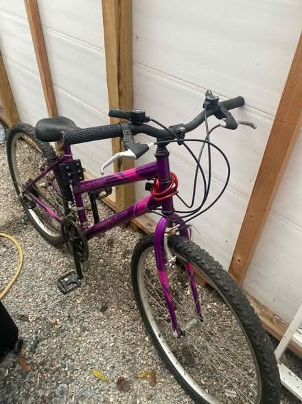 Photo of free Female bike (Tolworth, KT5) #3