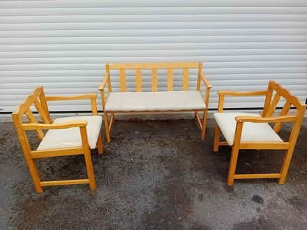 Photo of free Bench and chairs (Fetcham) #1