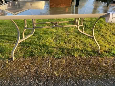 Photo of free Tempered glass patio table (Tacoma/Lakewood area) #2