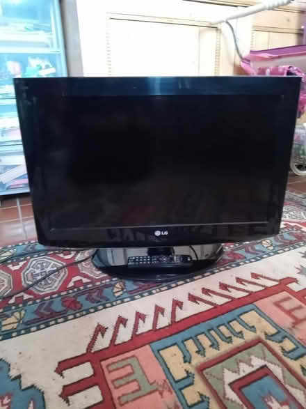 Photo of free 26in tv (Buriton GU31) #1