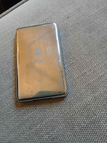 Photo of free Ipod NOT working (TW12) #2