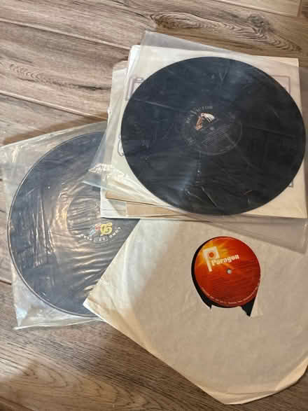 Photo of free Misc albums without covers (Encantado) #1