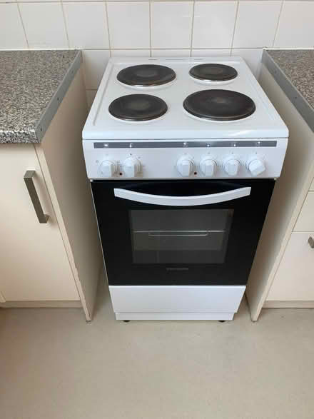 Photo of free Electric cooker (TW3 Hounslow) #2