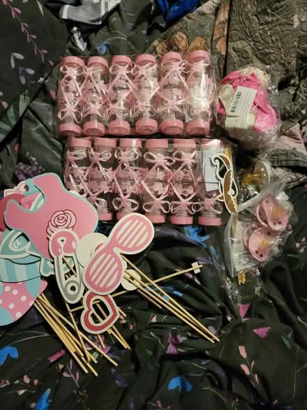 Photo of free Baby shower stuff (WV14) #1