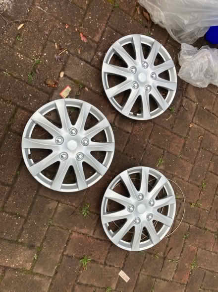 Photo of free 3 x plastic wheel trims (Didsbury M20) #1