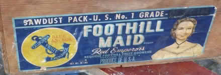 Photo of free Vintage fruit box (GU14) #2