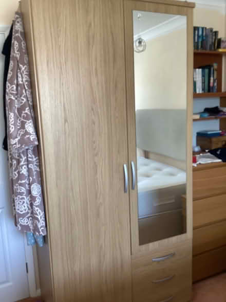 Photo of free Wardrobe with integrated 3 drawers (Loose) #2