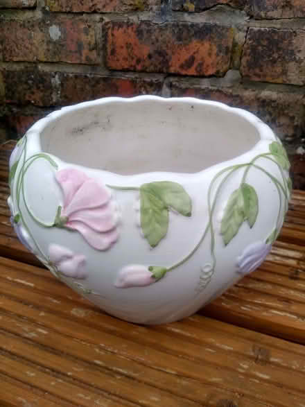 Photo of free Glazed ceramic pot (Holbrooks CV6) #1