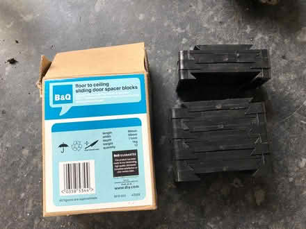 Photo of free sliding door spacers (Sandal WF2) #1