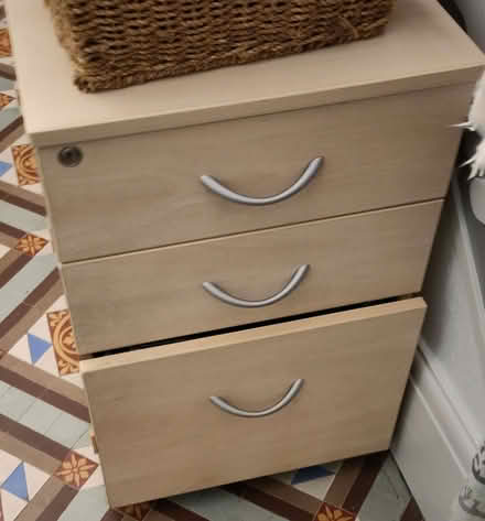 Photo of free 3 drawer unit (Littleover DE23) #1