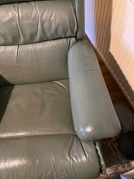 Photo of free Leather recliner (Kirkcaldy KY1) #4