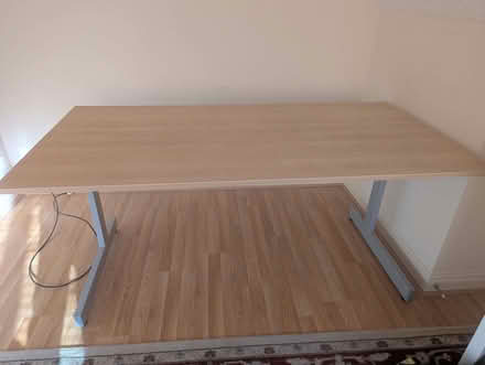 Photo of free 160x80cm desk (Monkspath B91) #1