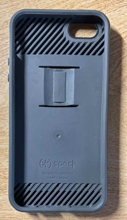 Photo of free Case for iPhone 5 / 5S / SE (gen 1) (NE A2) #1
