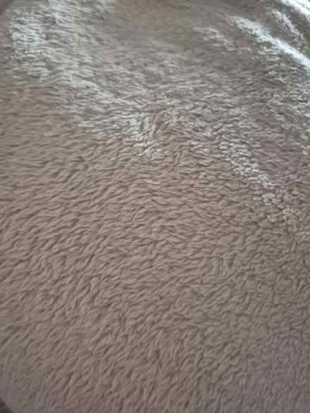 Photo of free King size fleece throw (N17 the roundway) #1
