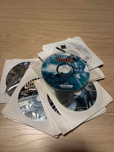 Photo of free Vintage PC computer games or CDs for craft (Peachcroft OX14) #1