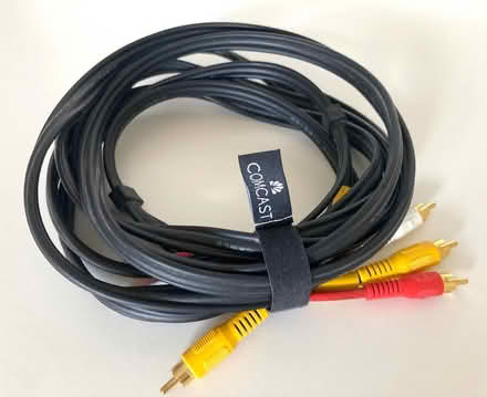 Photo of free ‘cable’ cables (Downers Grove, south side) #1