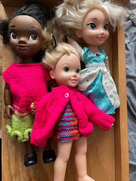 Photo of free 3 large Disney Princess dolls (New Malden KT3 4) #1