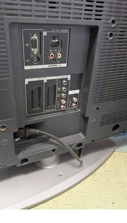 Photo of free Sony Bravia TV 32 inch (King George's Park: SW18 4) #2
