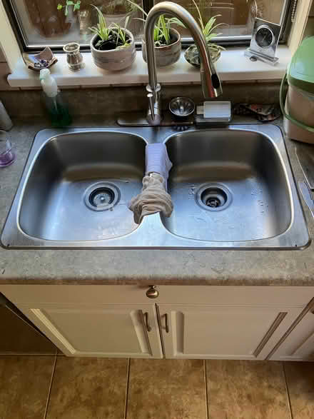 Photo of free Kitchen Countertop and Kitchen Sink (Eagle Ridge) #2