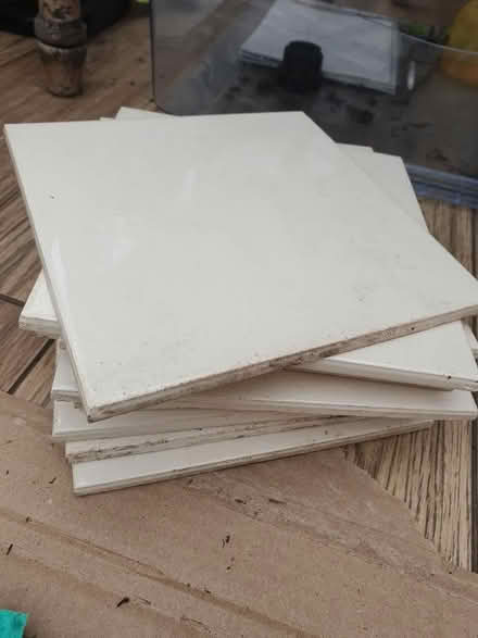 Photo of free Cream gloss tiles x10 (Kendal LA9) #1