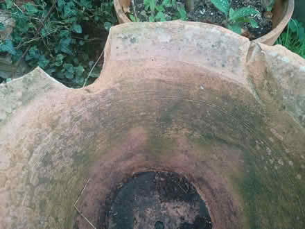 Photo of free Very heavy terracotta pot. Rim damaged (Risinghurst OX3) #3