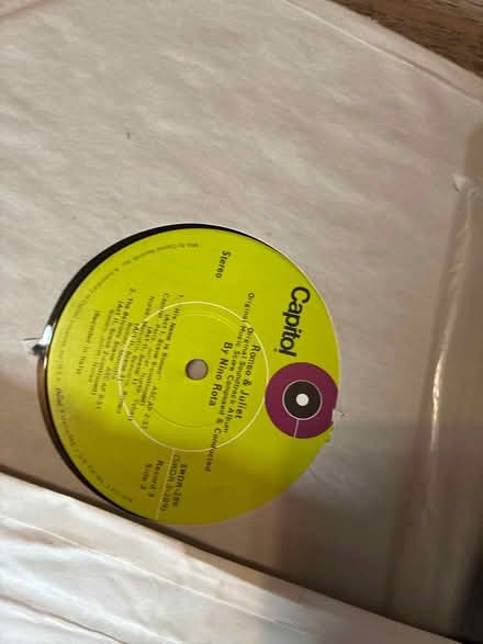 Photo of free Misc albums without covers (Encantado) #2