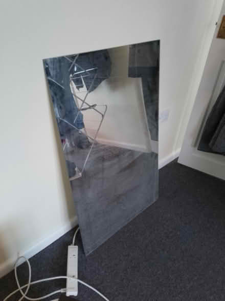 Photo of free Mirror (DA8 Erith) #1