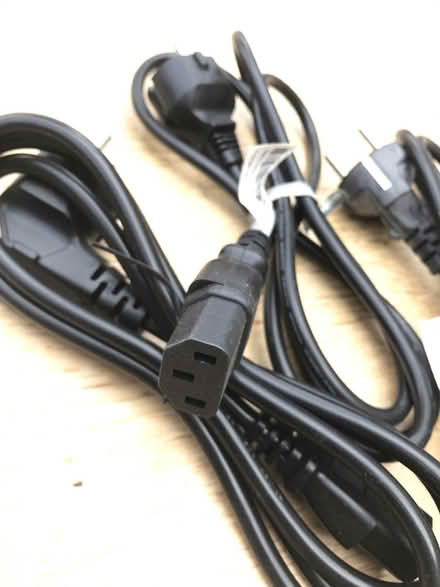 Photo of free Cables with ‘kettle’ plugs (Gressingham LA2) #2