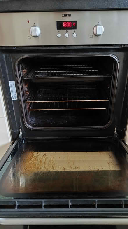 Photo of free Zanussi Electric Fan Oven - Fully Working (Puckeridge SG11) #3