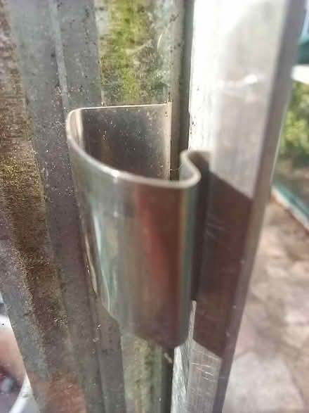 Photo of Greenhouse glass fixings (ME8) #1
