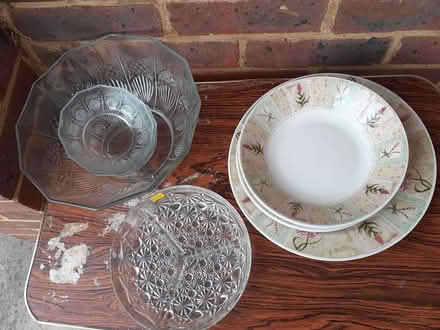 Photo of free Glass bowls and plates (TW3 Hounslow) #1