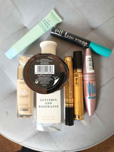 Photo of free Makeup (Grange-over-Sands LA11) #1