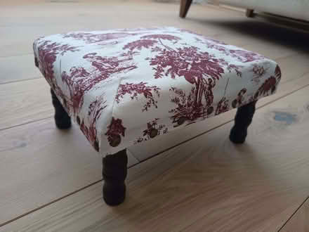 Photo of free Very small foot stool. One leg needs gluing in. (Risinghurst OX3) #1