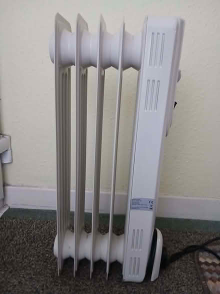 Photo of free small oil filled electric radiator (Palmer Park RG1) #1