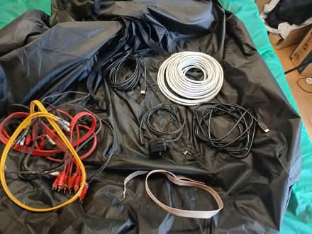 Photo of free Audio visual leads (Oakridge, Basingstoke RG21) #1