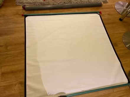 Photo of free Projector screen (B11) #1