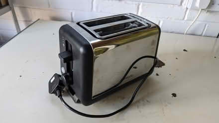 Photo of free Kenwood 2-slice toaster (Malvern Link Top WR14) #1